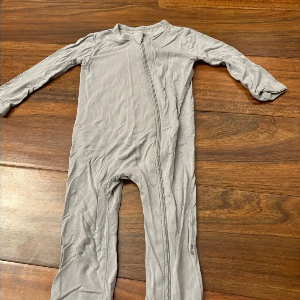 Kyte Baby grey zip up one piece outfit